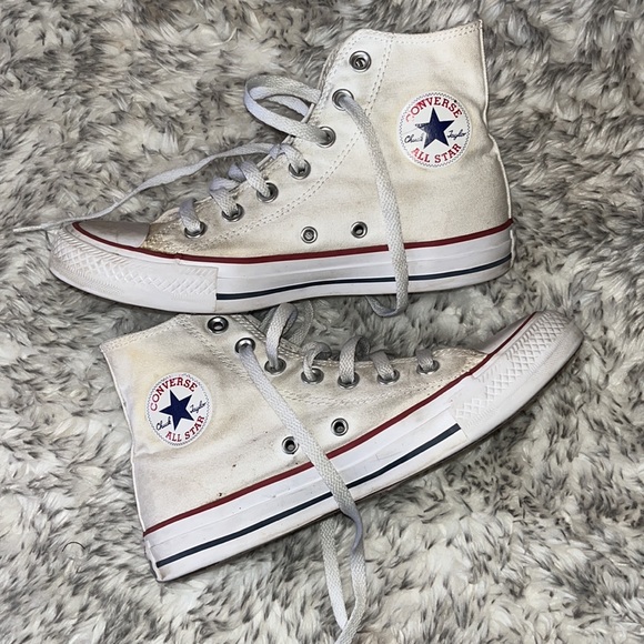 Converse Shoes - Cream Converse All Star